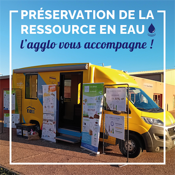 La préservation de la ressource en eau - stand tenu par SAM sur le marché