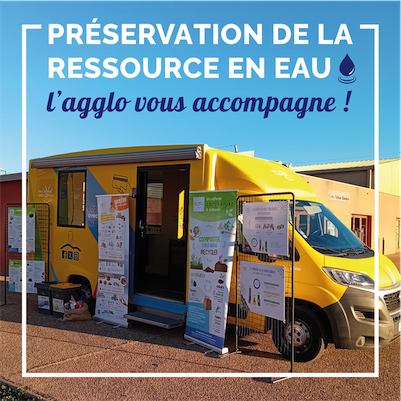 La préservation de la ressource en eau - stand tenu par SAM sur le marché